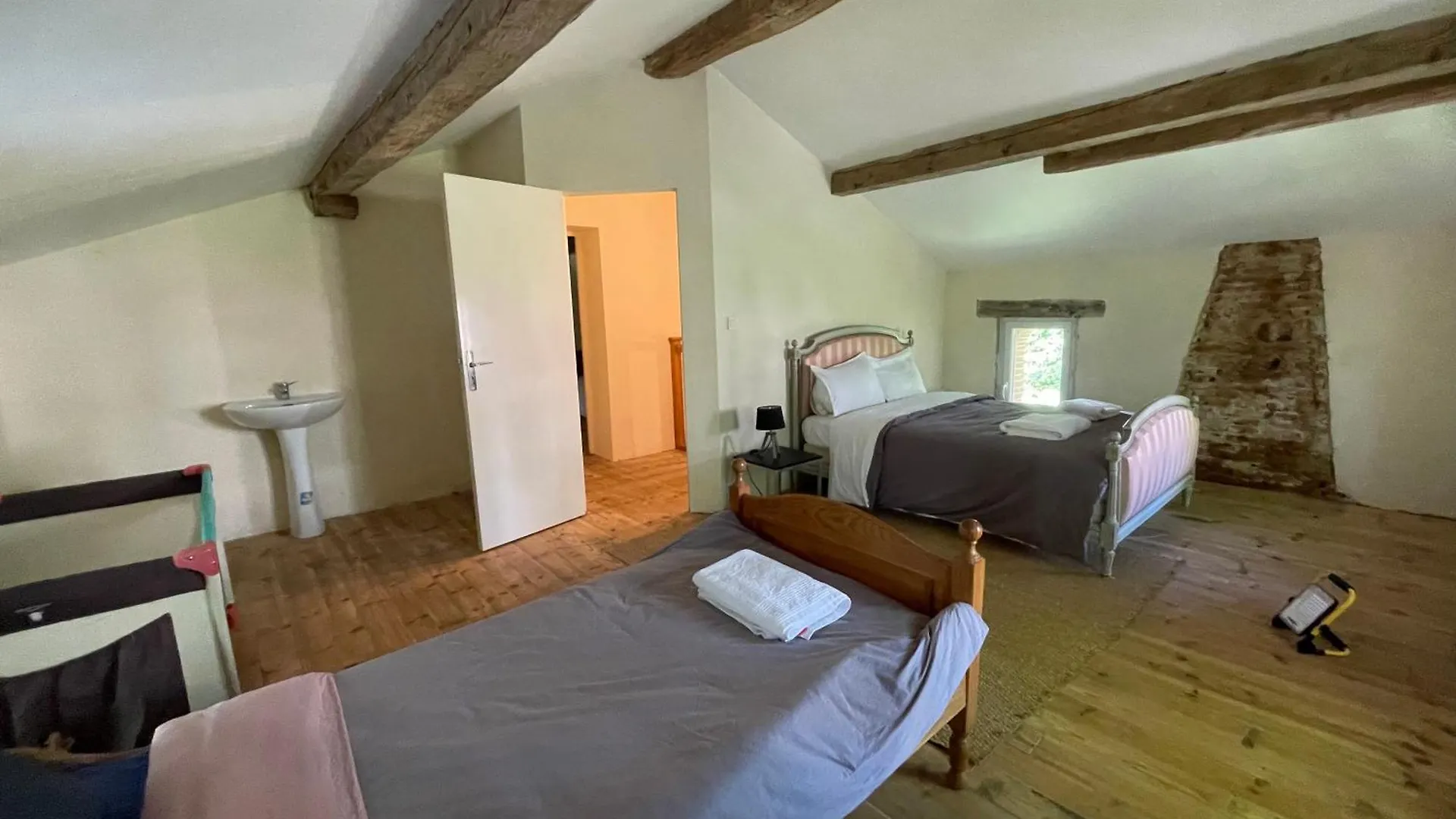 Holiday home Au Coeur D'Un Domaine Authentique De 7Ha Villa Montlaur